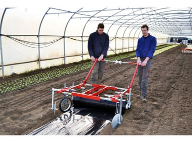 Manual mulch layer